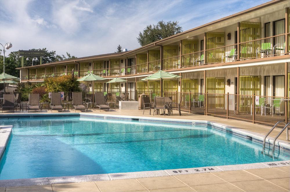Inn At The Commons メドフォード エクステリア 写真
