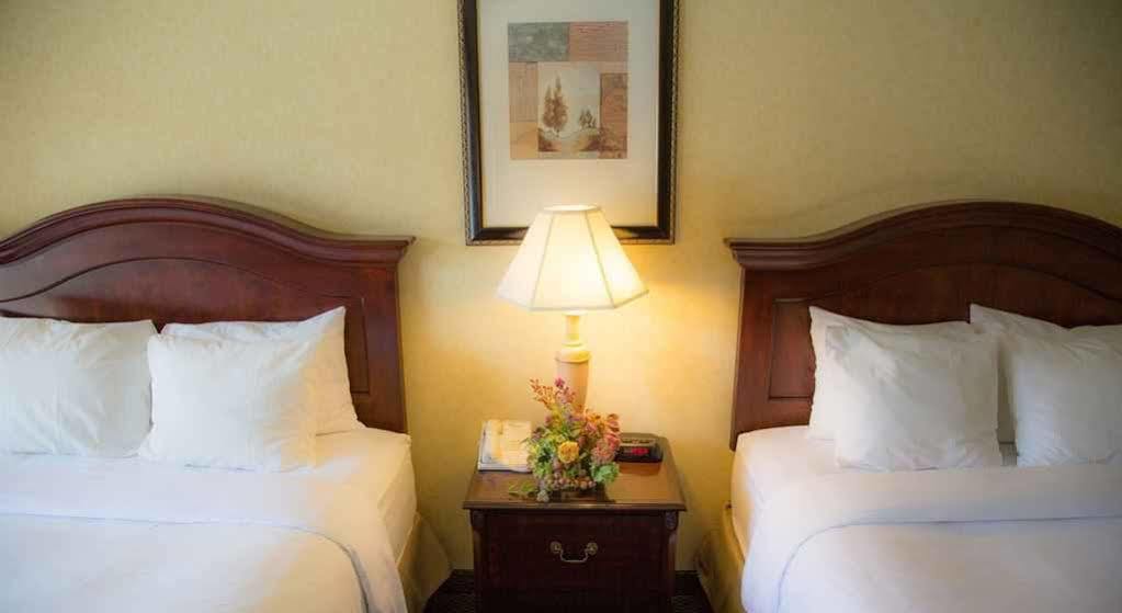 Inn At The Commons メドフォード エクステリア 写真
