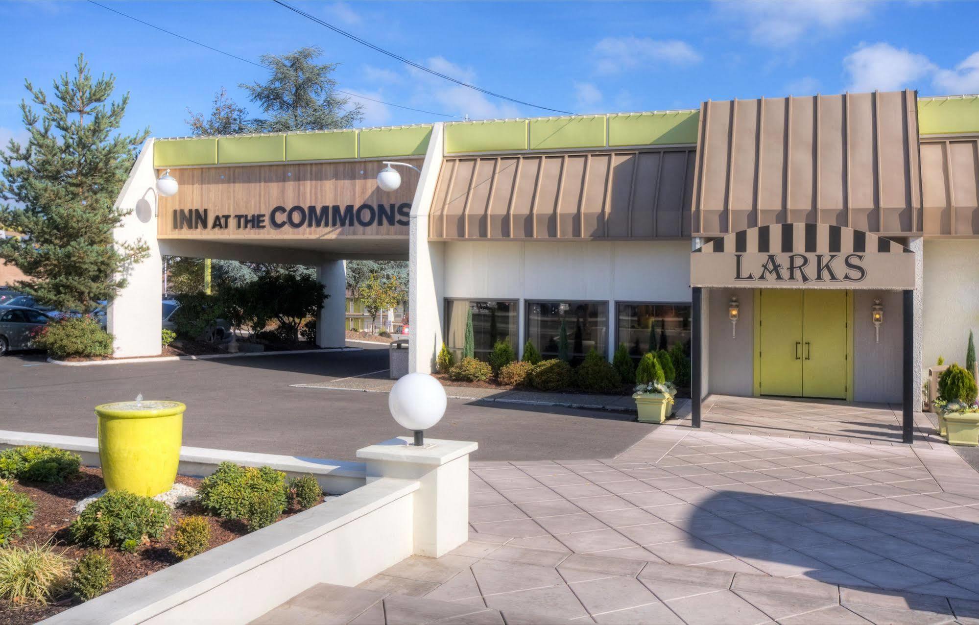 Inn At The Commons メドフォード エクステリア 写真